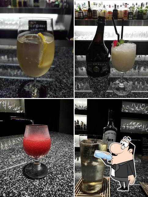 BAR REVERIE バー レヴリ