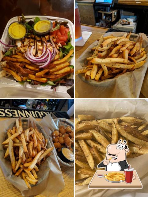 Sidelines Bar & Grill