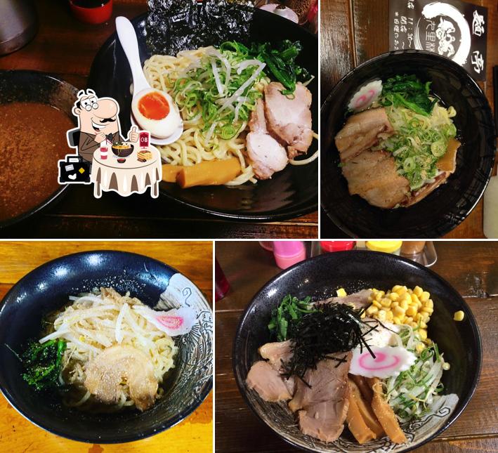 麺亭 九里林