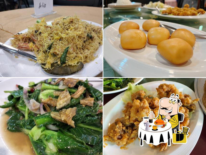 Sri Pantai Ria Seafood Restaurant (Teluk Kemang Branch)