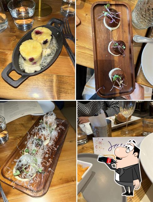 Oak Bistro