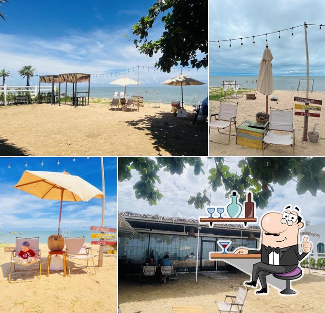 Coconut cafe' & beach bar