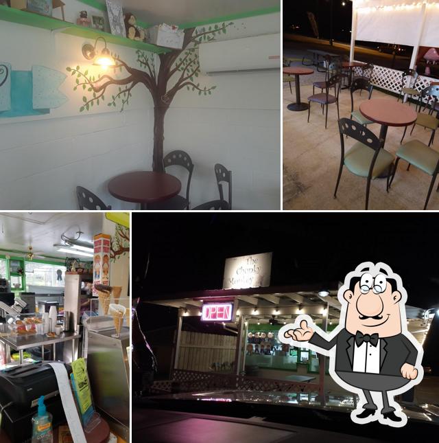 Chunky Monkey Ice Cream Shop