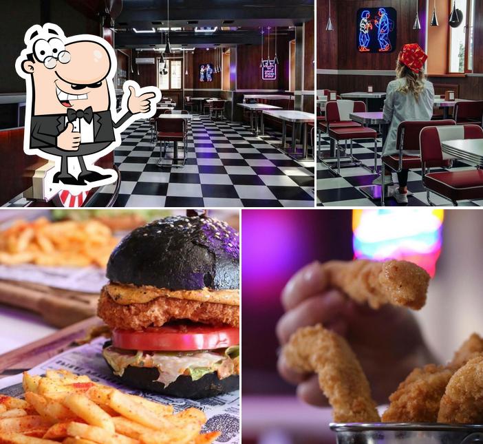 Hollydays diner