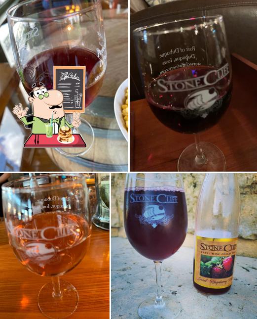 Stone Cliff Winery