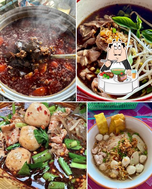 ร้านก๋วยเตี๋ยวแม่ลอย