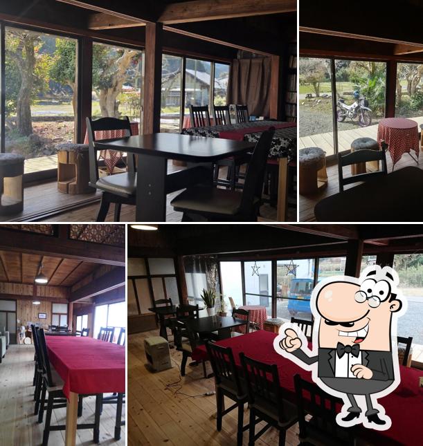 Cafe Tomobuchi