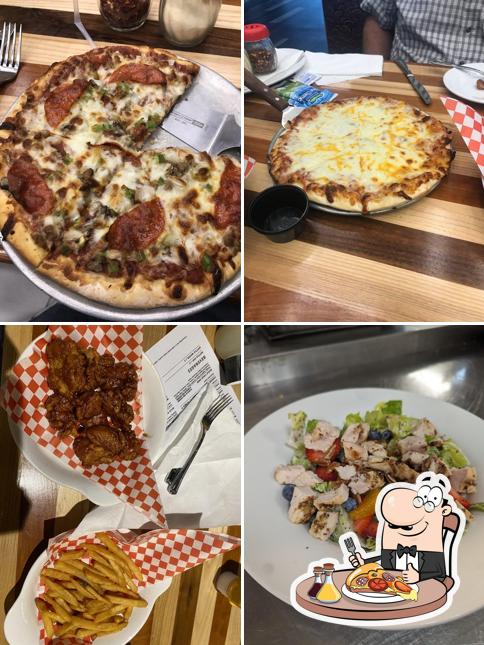 Lucky's Sports Grill