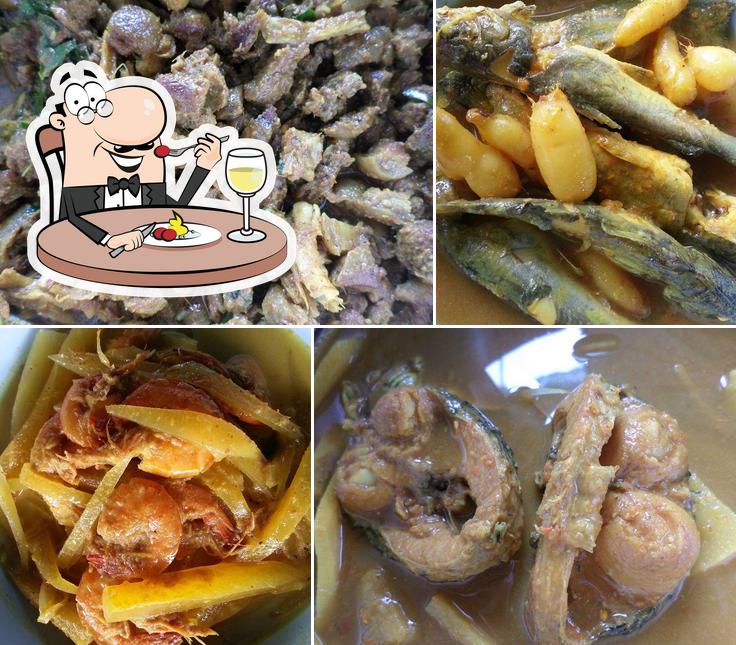 ร้านป้าลี ข้าวแกงอาหารพื้นบ้าน