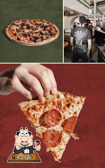 Lucky’s Pizza