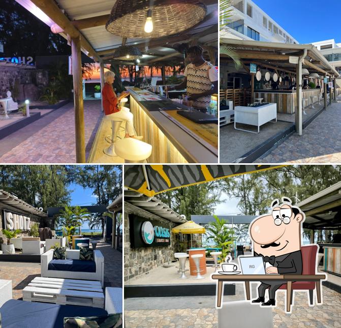 Oasis Beach Bar