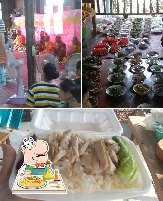 ร้านข้าวมันไก่แม่บังอร