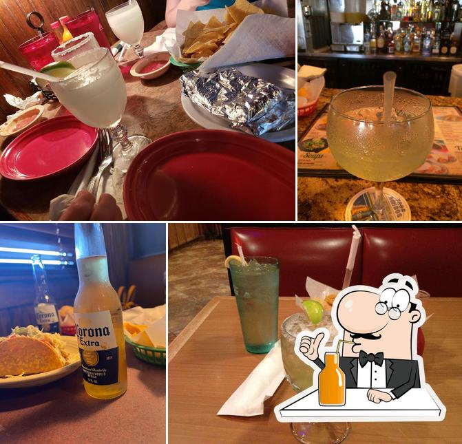 Poblanos Mexican Bar and Grill