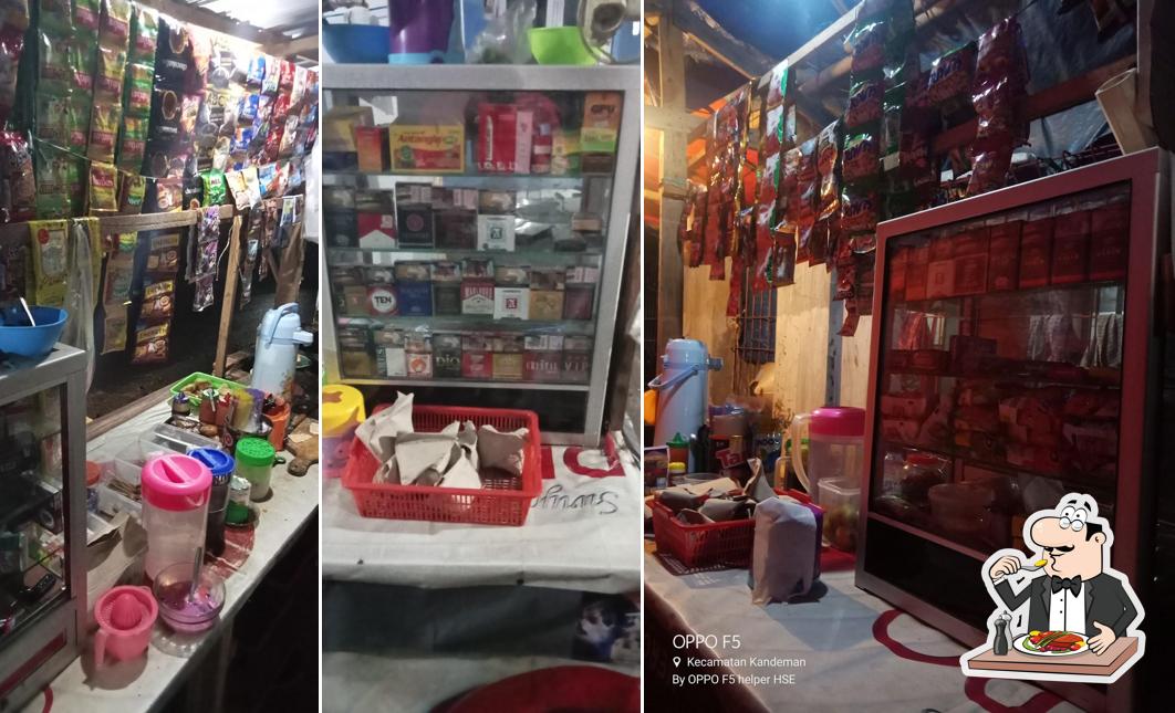 Angkringan Larut Malam