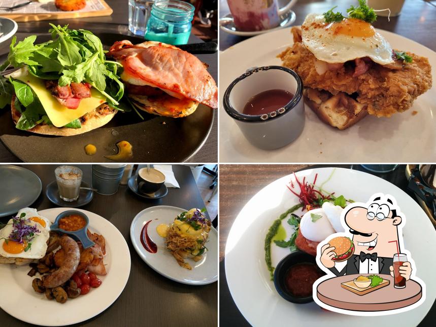 Cafe 2 Twenty Four