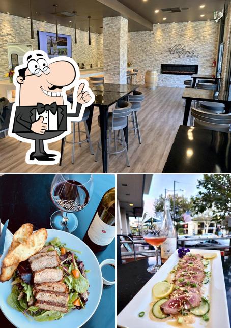 Albatross Ridge Winery & Kitchen