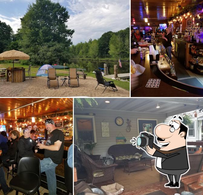 B&B's Parkway Bar