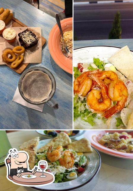 Еда в "У Грека"