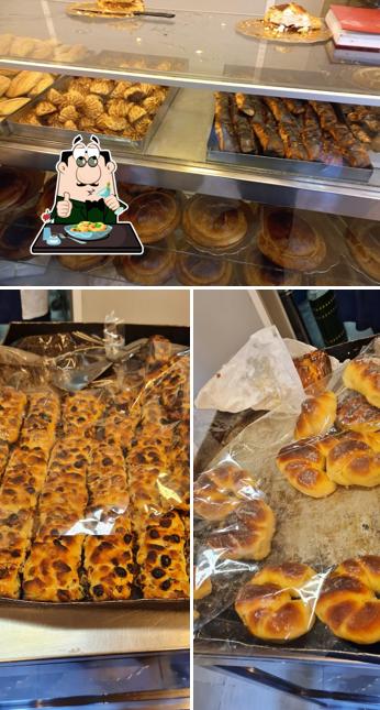 Kosher Cakes