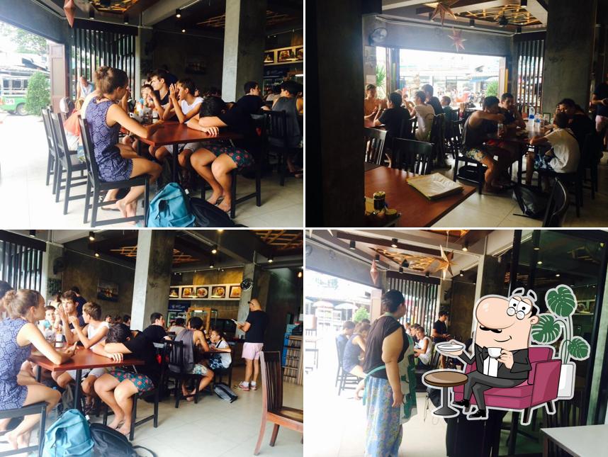 Pad thai mae hoi pim samed Rayong