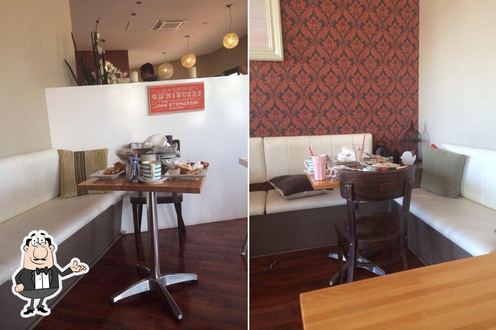 Round the Corner Cafe