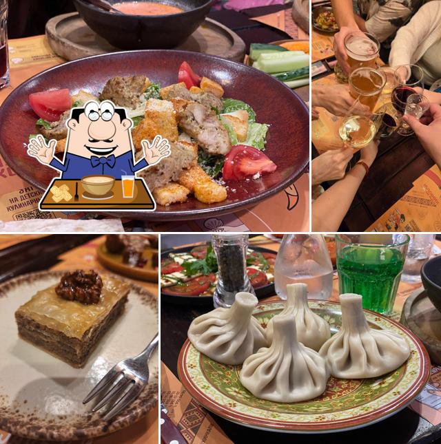 Блюда в "Пхалях-Хинкали"