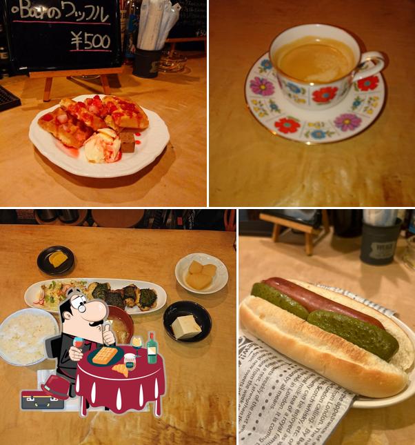 Cafe;Bar Kusabi hotdogs&Smokes