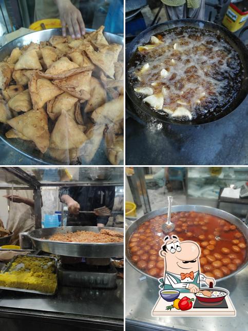 Qadri Samosa Shop