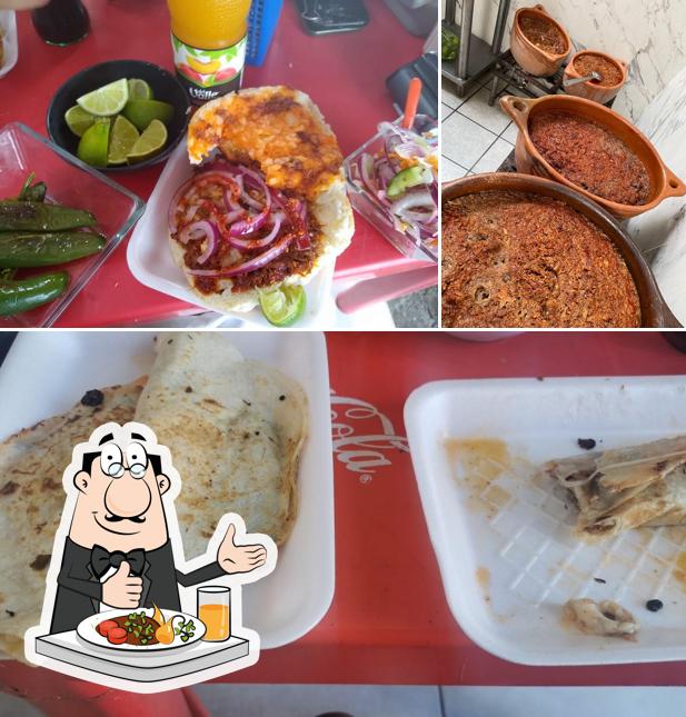 Estillo Jalisco Mis Tres Reyes