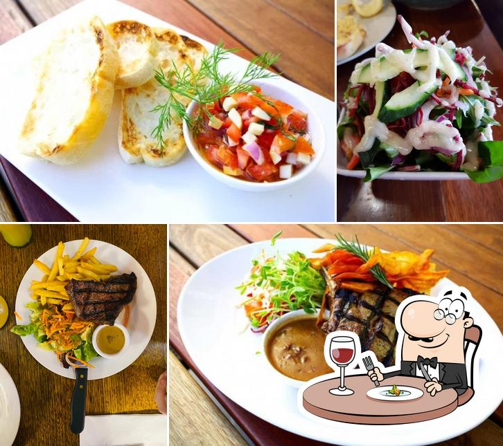 Coomera Tavern