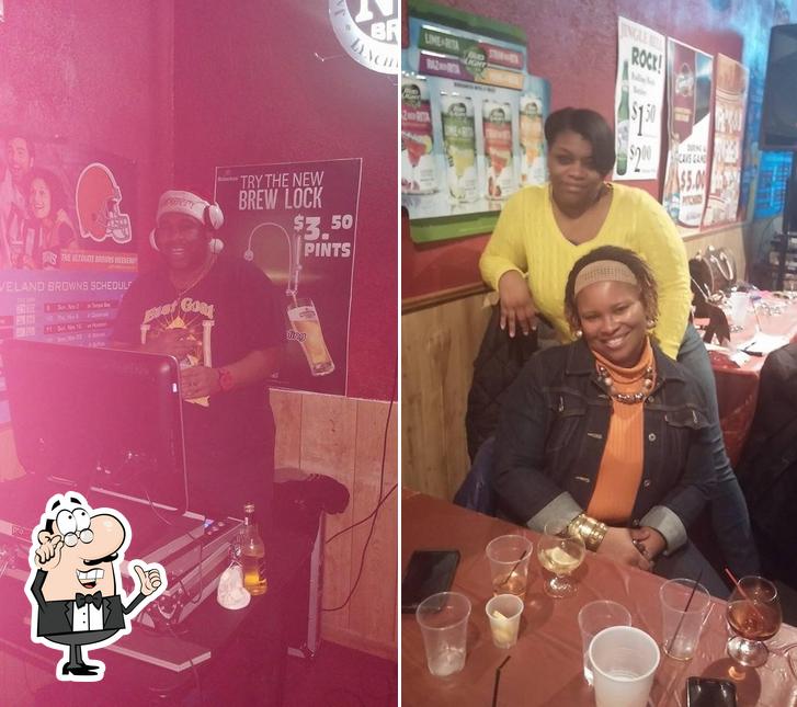 Stackers Bar & Grille Warrensville Heights OH