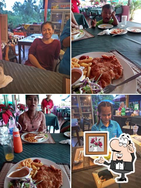 ALEX RESTAURANT