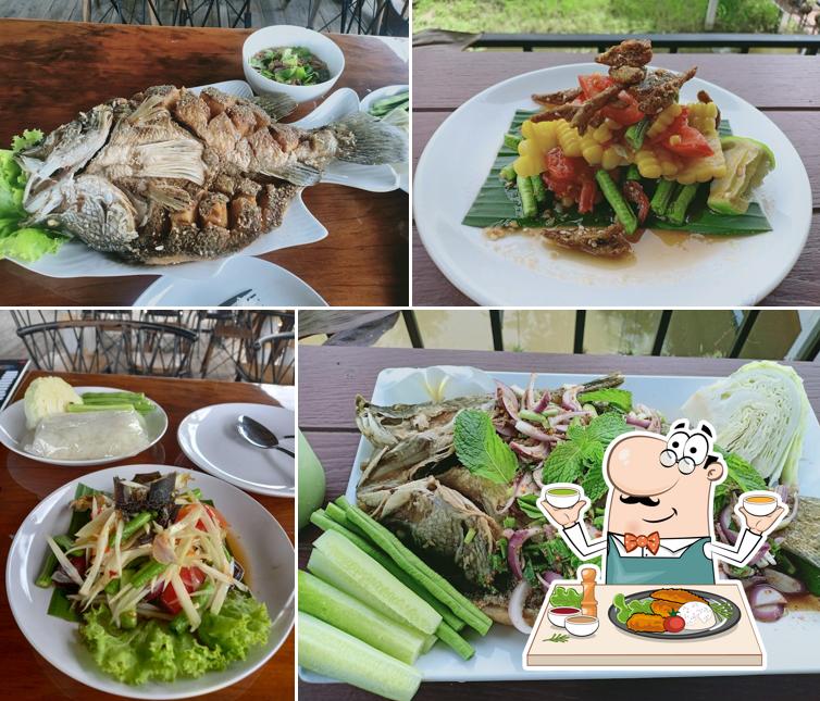 ตำลั่นทุ่ง by ภูล้อม