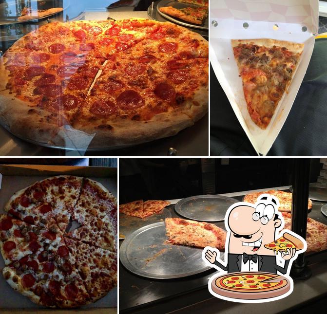Steamboat Wharf Pizza