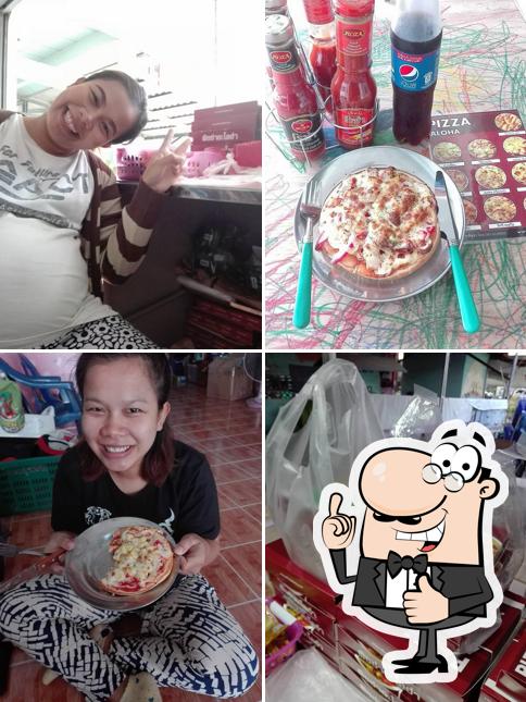 Aloha Pizza By แม่ยุ้ย