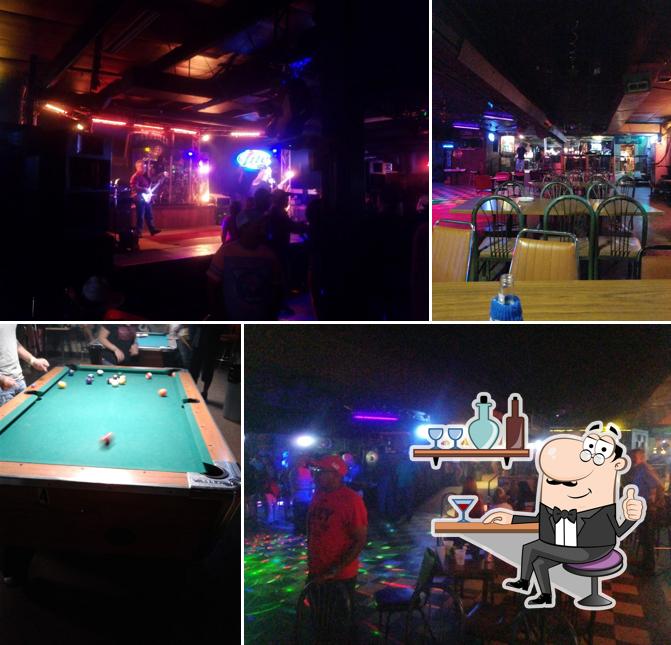 Pop's Saloon