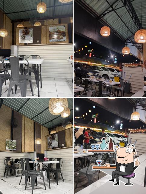 Warung Ayam Kremes Disitu