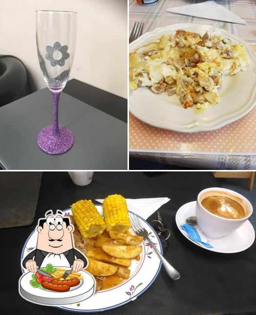 Auld Stanehoose Cross Cafe