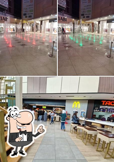 McDonald's Arribat Centre