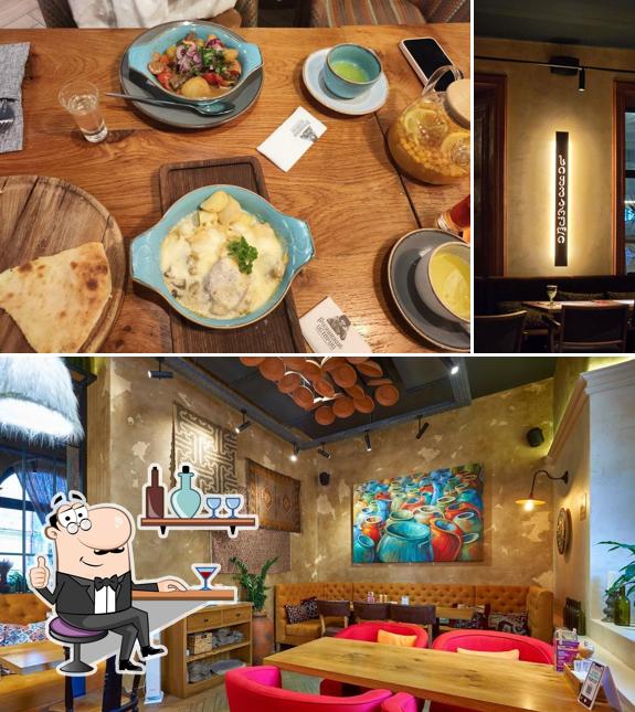 Посмотрите на внутренний интерьер "Грузинские истории"