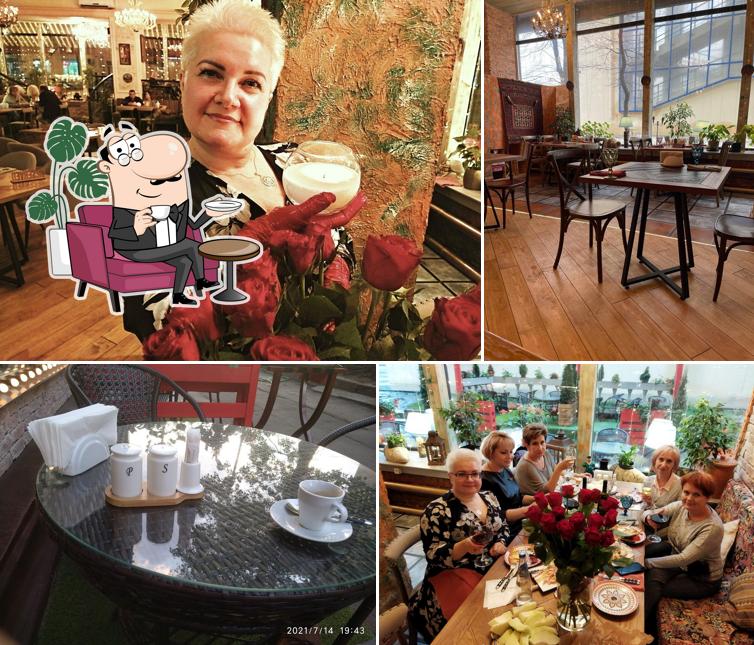 Забронируйте столик в "MiMi"