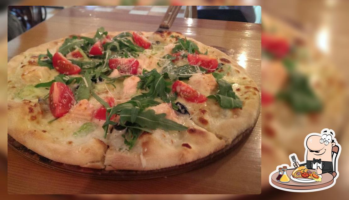 Отведайте пиццу в "Trattoria Pesto Azzurro"