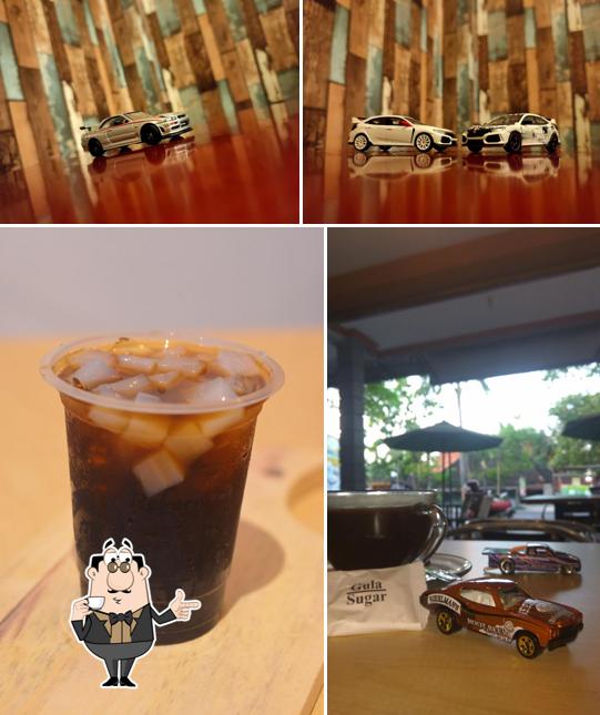 Reborn Cafe