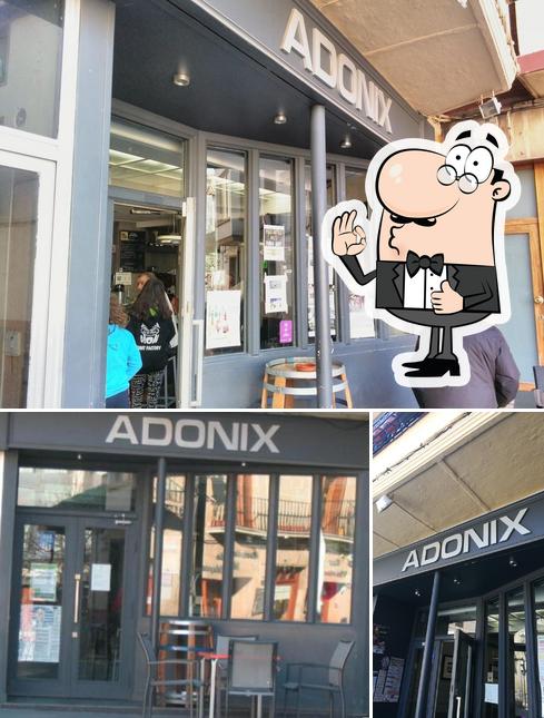 Bar Adonix
