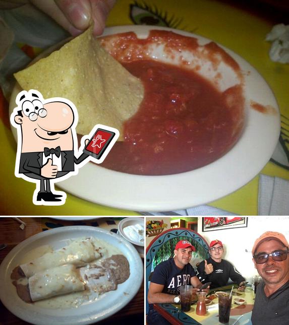 Los Three Portillos