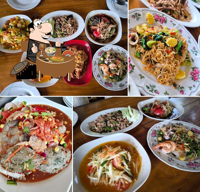 ครัวสุรางค์ surang restaurant ส้มตำ ยำ อาหารตามสั่ง
