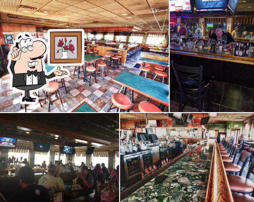 Buddy & Pal's Winfield
