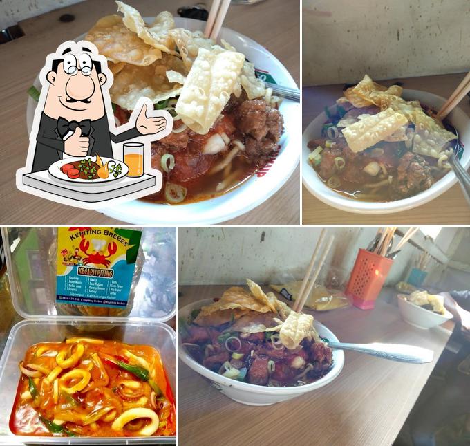 MIE AYAM PANGSIT RUSBAD - PINTU AIR WARU
