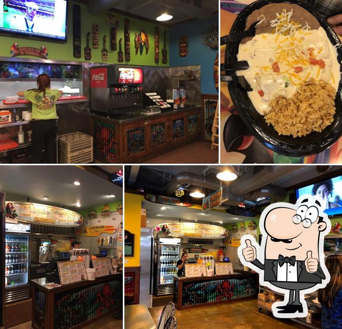 3 Parrots Taco Shop