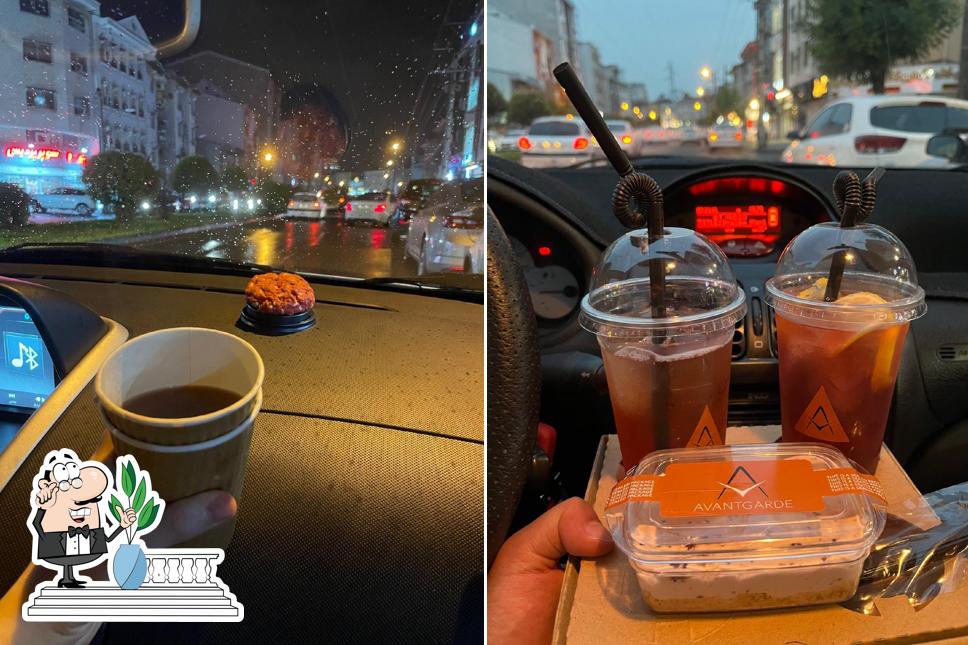 Avantgarde Cafe - کافه آوانگارد